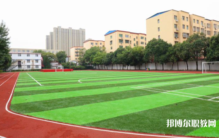 鄭州新華中等專業學校怎么樣、好不好