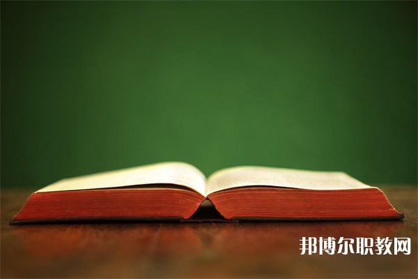 湖北哪里的中專學(xué)校能讀珠寶玉石加工與營(yíng)銷(xiāo)專業(yè)