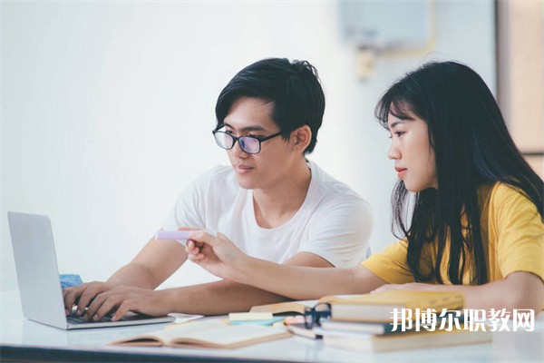 廣東哪里的中專(zhuān)學(xué)校能讀工業(yè)機(jī)器人專(zhuān)業(yè)