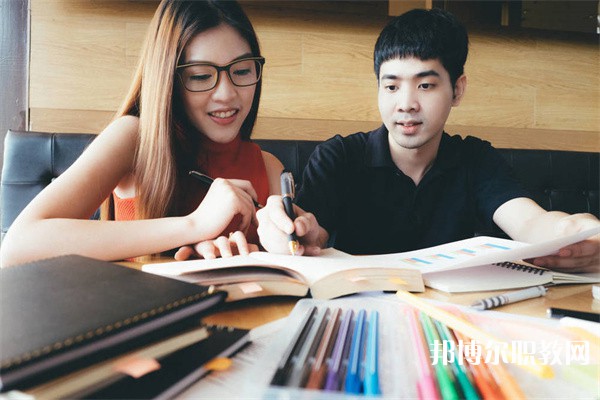廣東哪里的中專學校能讀電子商務(wù)（CEAC定向班）專業(yè)
