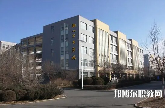 2024鞍山衛(wèi)生學(xué)校招生計(jì)劃 招生人數(shù)是多少(附要求、條件、對(duì)象)